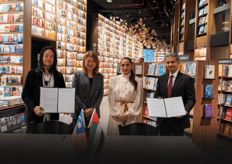 Sharjah gets exclusive rights to operate BookXcess bookstores across Middle East, Africa Her Highness Sheikha Bodour bint Sultan Al Qasimi, Chairperson of SBA, witnessing the MoU signed between “Big Bad Wolf Sharjah”, an SBA subsidiary, and BookXcess Malaysia.